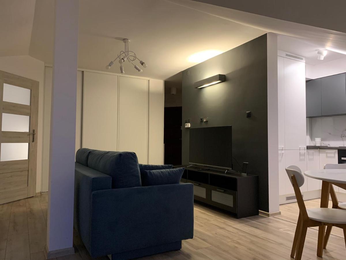 Apartament Pod Gwiazdami Apartment Ostrow Wielkopolski Luaran gambar